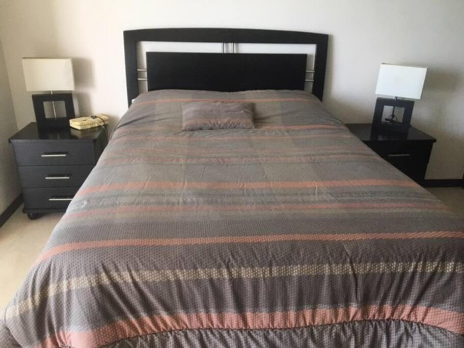 Beautiful 3 Bedroom, Fully Furnished, On The Beach Mazatlán Kültér fotó